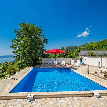 Vila Sveti Theodor Vilă